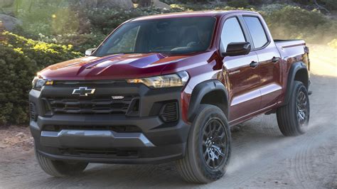 Jul 29, 2022 · Mechanically, the Trail Boss is most similar to the Z71 that sits just below it in the range.Every 2023 Colorado uses a version of Chevy’s 2.7-liter turbo inline-four (first seen in the ... 